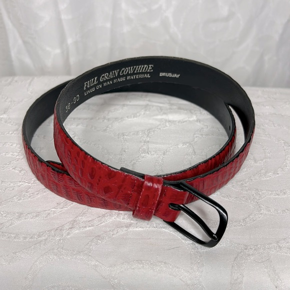 Unbranded red croc embossed full grain cowhide leather belt. Size 36. - Picture 1 of 8